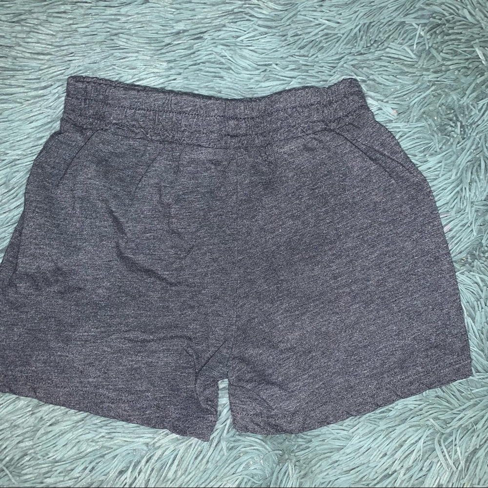 Freestyle Shorts - Picture 3 of 4